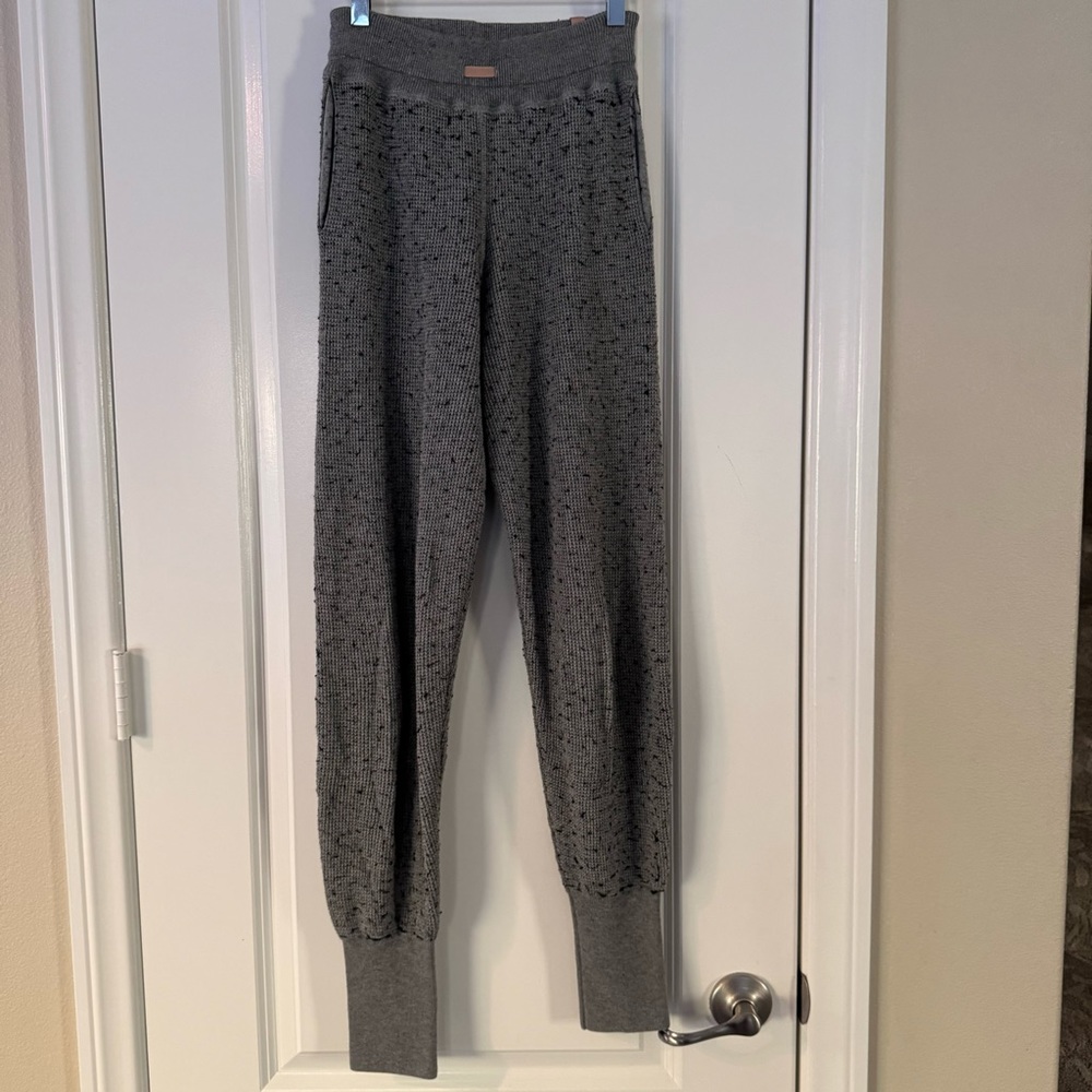 Lunya Gray Speckled Knit Jogger Pants